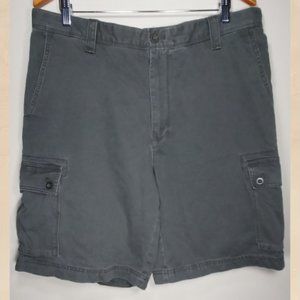 GH Bass and Co Men’s Army Green Cotton Cargo Shorts Sz 38 Casual Travel Leisure